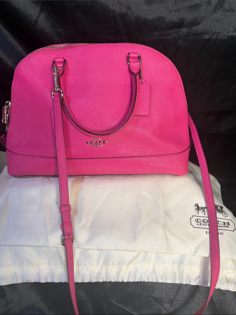 Coach Fuchsia Pebbled Leather Dome Satchel Barbiecore Dopamine Bag romantic